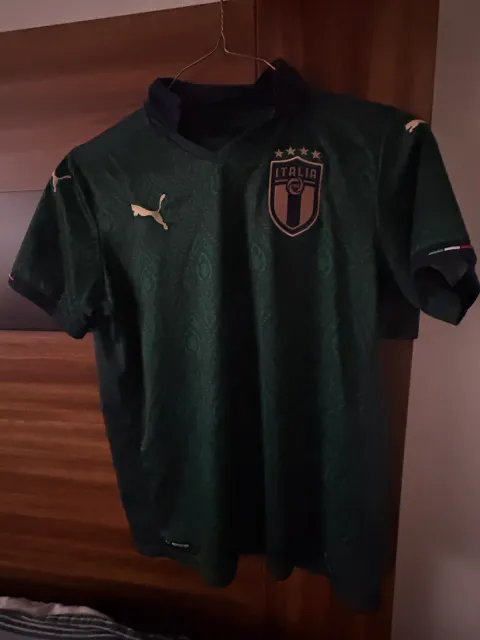 Primera equipación del Italia 2019/20, vista frontal