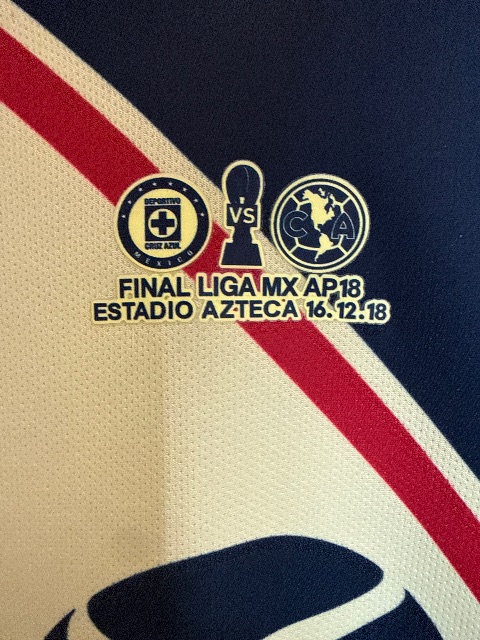 Primera equipación de E.Alvarez del Club América 2018/19, detalle