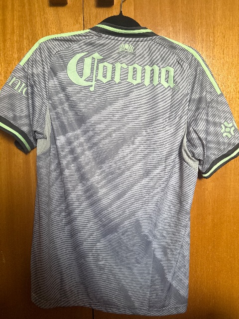 Tercera equipación del Club América 2025/26, vista trasera