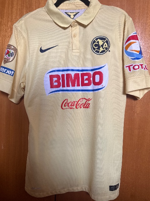 Primera equipación de Miky A del América 2014/15, vista frontal