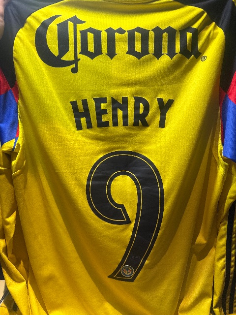 Primera equipación de Henry del Club América 2025/26, vista trasera
