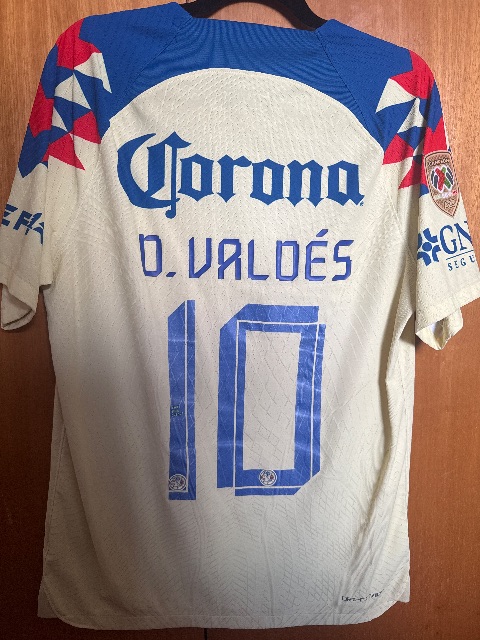 Primera equipación de D.Valdes del Club América 2023/24, vista trasera