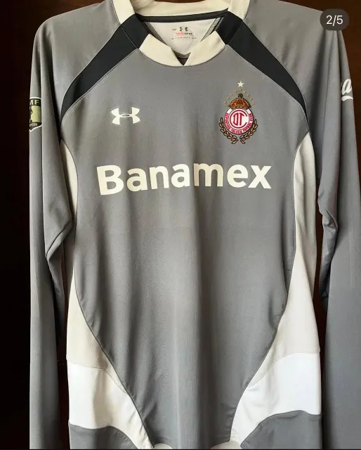 Portero de Alfredo Talavera del Toluca 2010/11, vista frontal