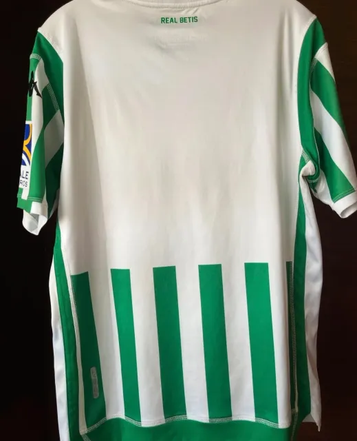 Primera equipación del Real Betis 2018/19, vista trasera