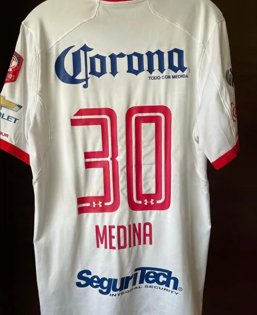 Segunda equipación de Alan Medina del Deportivo Toluca FC 2017/18, vista trasera
