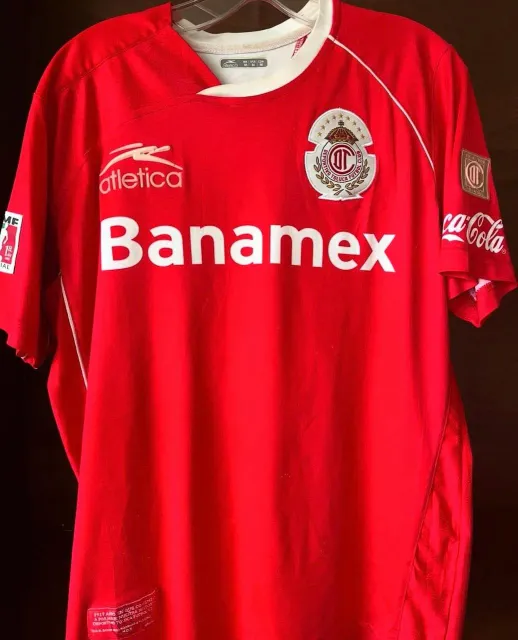 Primera equipación de Hector Mancilla del Toluca 2009/10, vista frontal