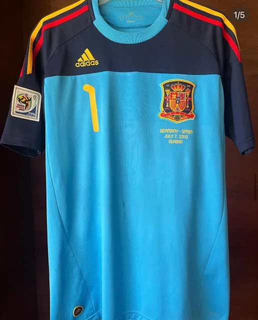 Portero de Iker Casillas del España 2010, vista frontal